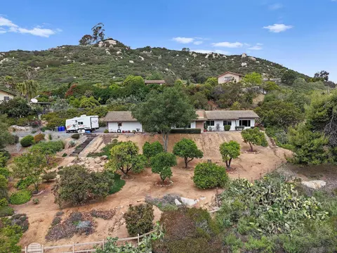 2189 Rockhoff Rd, Escondido, CA 92026 photo 12