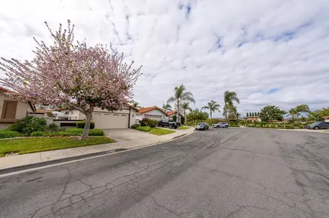 4772 Mayten Ct, Oceanside, CA 92057 photo 2