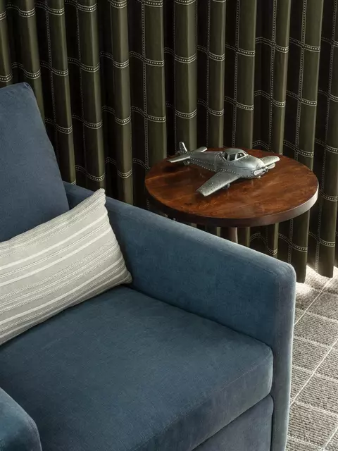 Living - 5416 Candlelight Dr, La Jolla, CA 92037 photo 4 of 7