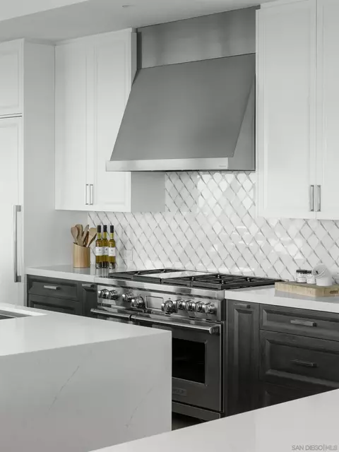 Kitchen - 5416 Candlelight Dr, La Jolla, CA 92037 photo 3 of 4