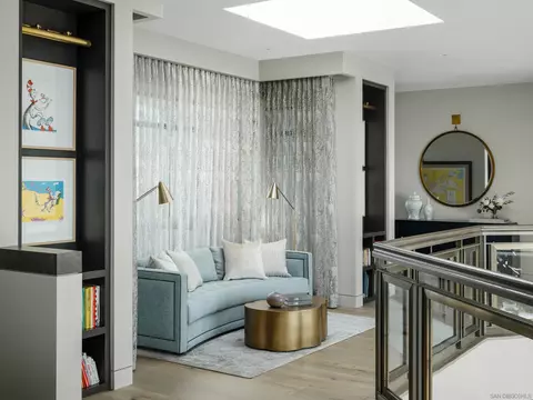 Living - 5416 Candlelight Dr, La Jolla, CA 92037 photo 5 of 7