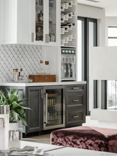 Kitchen - 5416 Candlelight Dr, La Jolla, CA 92037 photo 4 of 4