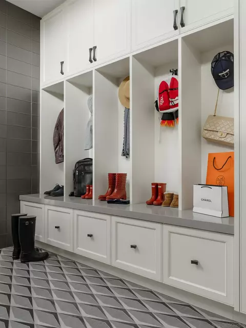 Other - 5416 Candlelight Dr, La Jolla, CA 92037 photo 20 of 27