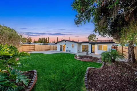 5542 Bergen St, San Diego, CA 92117