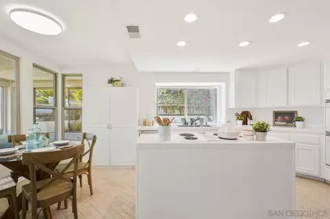 263 Via Villena, Encinitas, CA 92024 photo 9