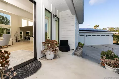 3350 Ryan Dr, Escondido, CA 92025 photo 4