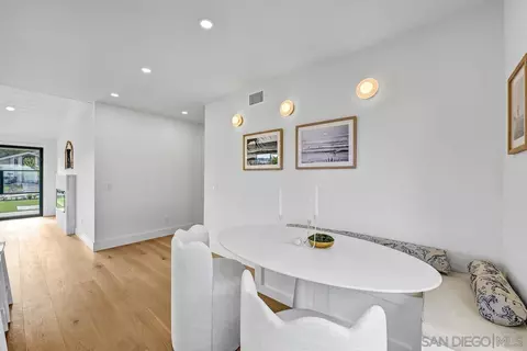 Dining - 255 Turner Ave, Encinitas, CA 92024 photo 1 of 1
