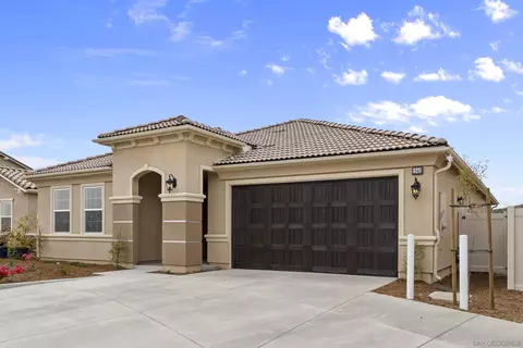 1242 Topanga Dr, San Marcos, CA 92069