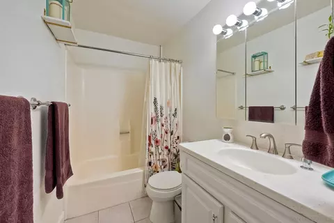 Bath - 9540 Jim, Santee, CA 92071 photo 1 of 2
