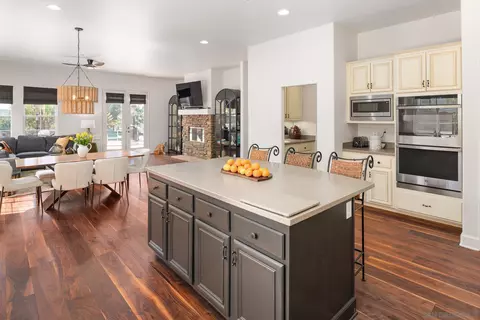 Kitchen - 424 Sky Mesa Rd, Alpine, CA 91901 photo 8 of 10