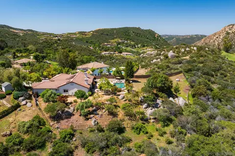 View/Area - 424 Sky Mesa Rd, Alpine, CA 91901 photo 5 of 7