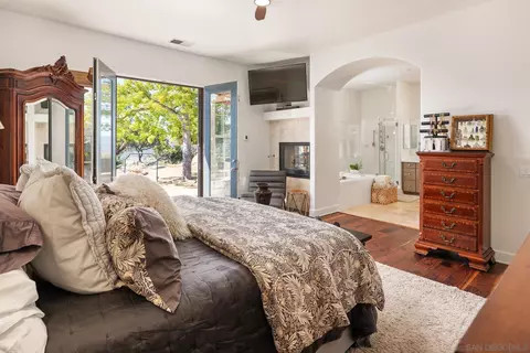 Bedroom - 424 Sky Mesa Rd, Alpine, CA 91901 photo 2 of 5