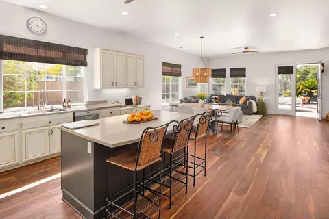 Kitchen - 424 Sky Mesa Rd, Alpine, CA 91901 photo 7 of 10