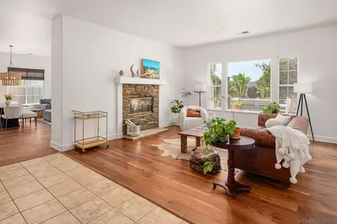 Living - 424 Sky Mesa Rd, Alpine, CA 91901 photo 1 of 5