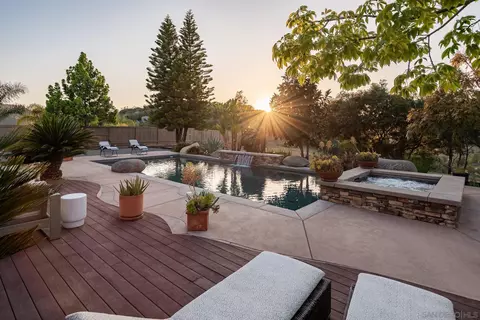 Exterior - 424 Sky Mesa Rd, Alpine, CA 91901 photo 6 of 22