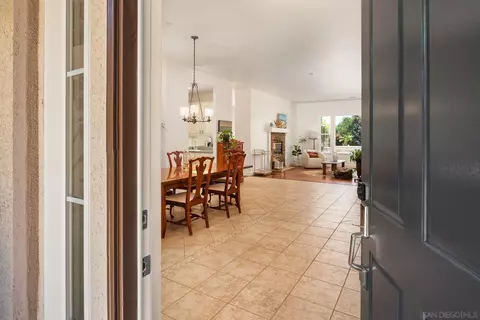 Entry Way - 424 Sky Mesa Rd, Alpine, CA 91901 photo 1 of 2