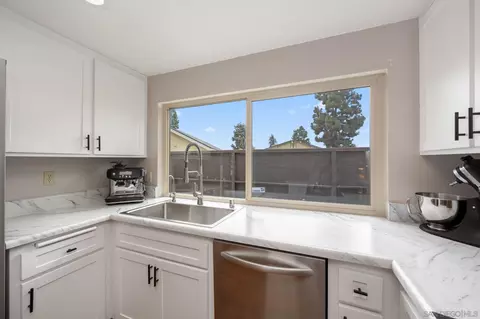 Kitchen - 3575 Guava Way, Oceanside, CA 92058 photo 2 of 4