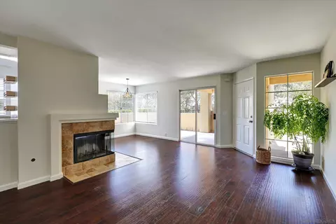 7305 Calle Cristobal #123, San Diego, CA 92126