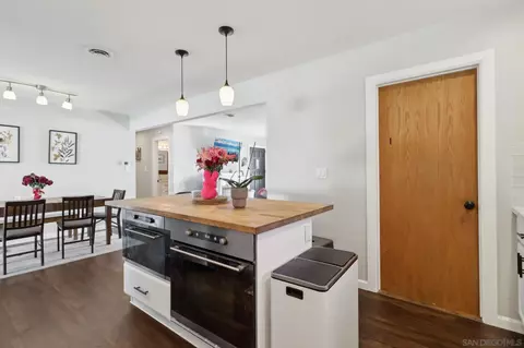 Kitchen - 734 Hackberry Pl, Fallbrook, CA 92028 photo 1 of 4