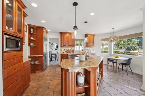 Kitchen - 12659 Butterwood Ct, Poway, CA 92064 photo 2 of 5