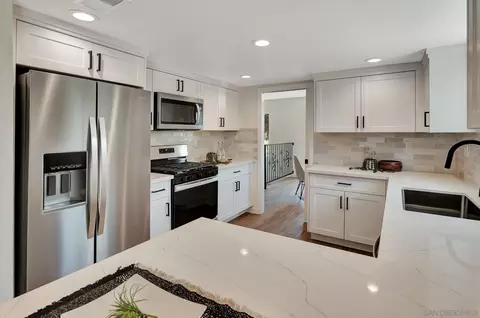 2127 Rancho Verde Dr, Escondido, CA 92025 photo 10