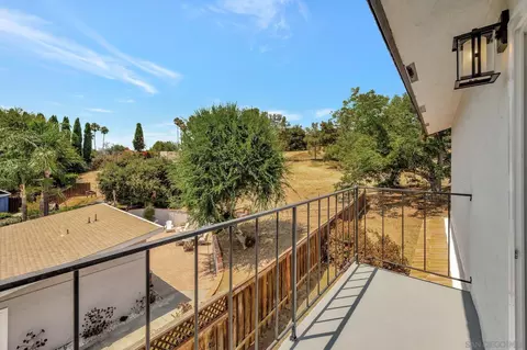 2127 Rancho Verde Dr, Escondido, CA 92025 photo 27