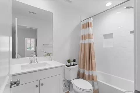 8702 Barbados Ln, Santee, CA 92071 photo 9