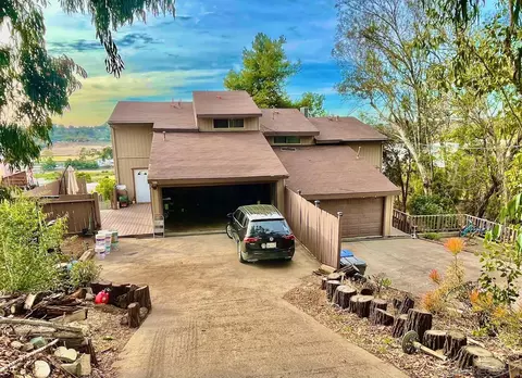 1818 Helix St, Spring Valley, CA 91977