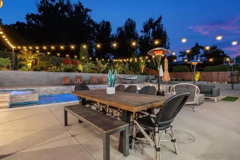736 Birchview Dr, Encinitas, CA 92024 photo 4