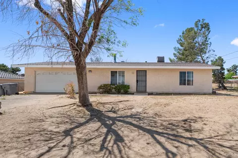 Exterior - 18071 Sycamore St, Hesperia, CA 92345 photo 1 of 2