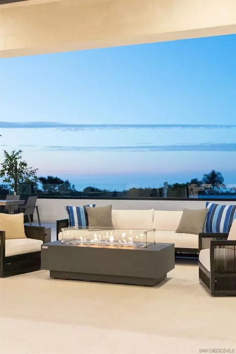 2365 Via Siena, La Jolla, CA 92037 photo 16