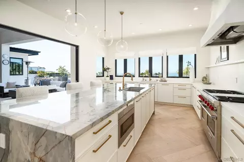2365 Via Siena, La Jolla, CA 92037 photo 9