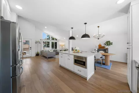 498 Avenida De Las Rosas, Encinitas, CA 92024 photo 8