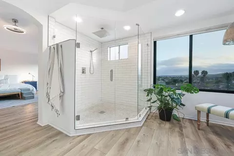 Bath - 366 Doheny Bay Ct, Oceanside, CA 92057 photo 1 of 4