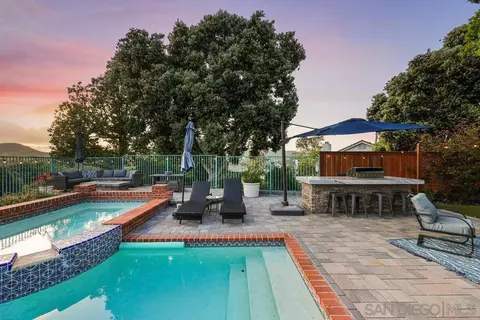 Exterior - 366 Doheny Bay Ct, Oceanside, CA 92057 photo 3 of 7