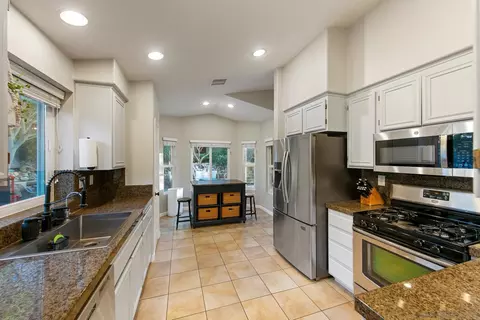 2166 Larkspur, Alpine, CA 91901 photo 18