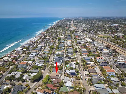 View/Area - 211 La Mesa Ave, Encinitas, CA 92024 photo 8 of 15