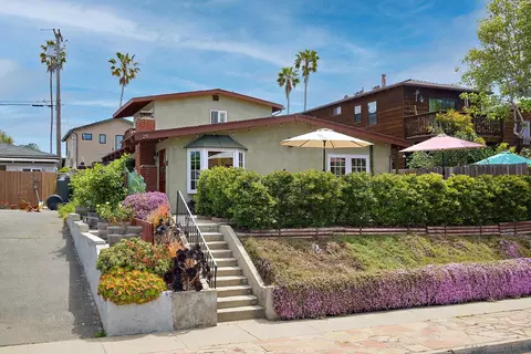 Exterior - 211 La Mesa Ave, Encinitas, CA 92024 photo 1 of 11