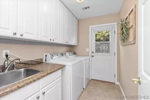 4317 Avenida Gregory, Spring Valley, CA 91977 photo 29