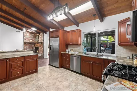 4317 Avenida Gregory, Spring Valley, CA 91977 photo 12