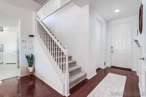 Entry Way - 4017 Lake Shore Ln, Fallbrook, CA 92028 photo 3 of 4