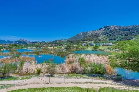 View/Area - 4017 Lake Shore Ln, Fallbrook, CA 92028 photo 3 of 6