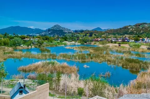 View/Area - 4017 Lake Shore Ln, Fallbrook, CA 92028 photo 2 of 6