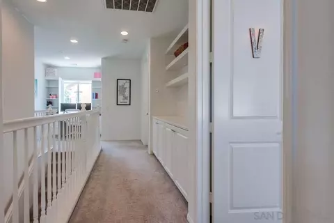 Entry Way - 4017 Lake Shore Ln, Fallbrook, CA 92028 photo 4 of 4