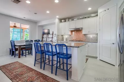 Kitchen - 4017 Lake Shore Ln, Fallbrook, CA 92028 photo 1 of 2