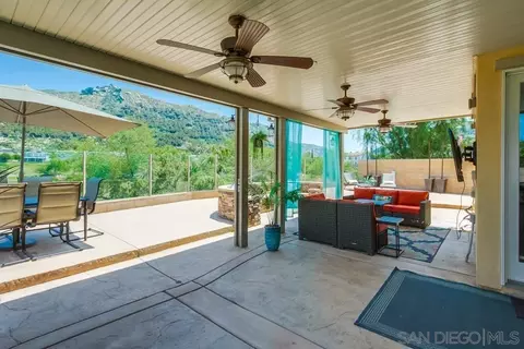 Exterior - 4017 Lake Shore Ln, Fallbrook, CA 92028 photo 3 of 6