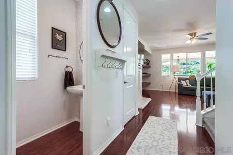 Entry Way - 4017 Lake Shore Ln, Fallbrook, CA 92028 photo 2 of 4