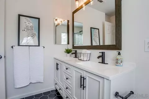 Bath - 3501 Corte Ramon, Carlsbad, CA 92009 photo 4 of 5