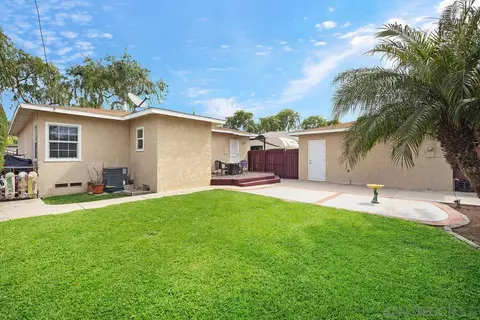 Exterior - 1106 E Santa Fe Ave, Fullerton, CA 92831 photo 8 of 9