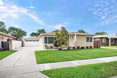 Exterior - 1106 E Santa Fe Ave, Fullerton, CA 92831 photo 3 of 9
